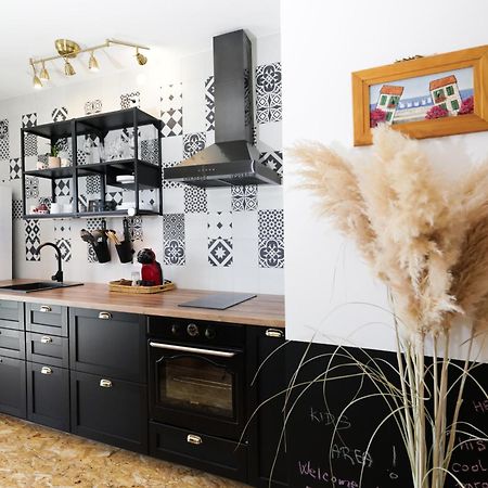 4-Star Apartments Bianco Kastela Bagian luar foto