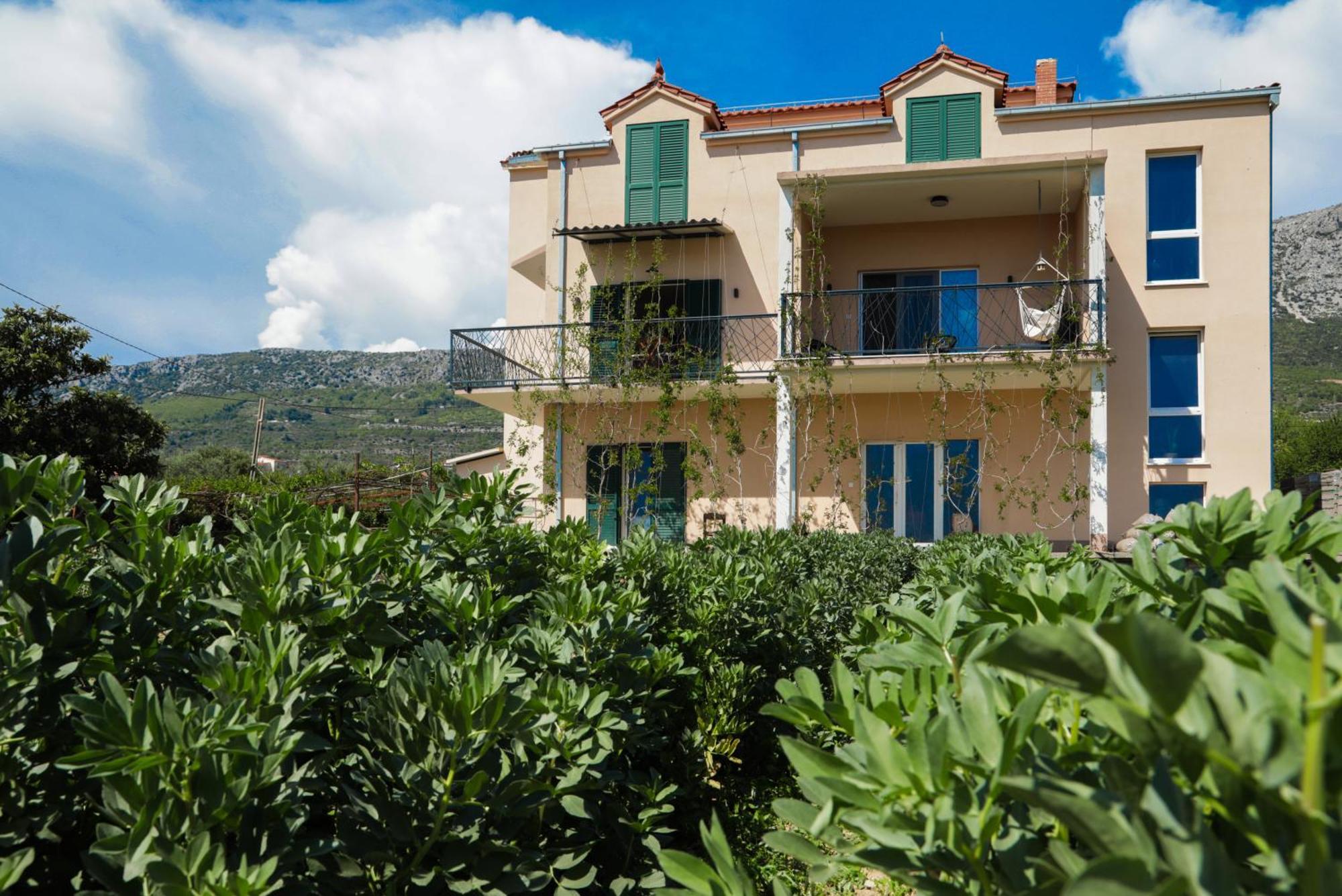 4-Star Apartments Bianco Kastela Bagian luar foto