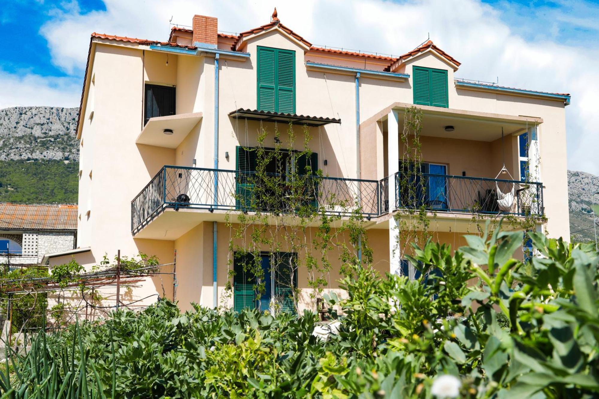 4-Star Apartments Bianco Kastela Bagian luar foto